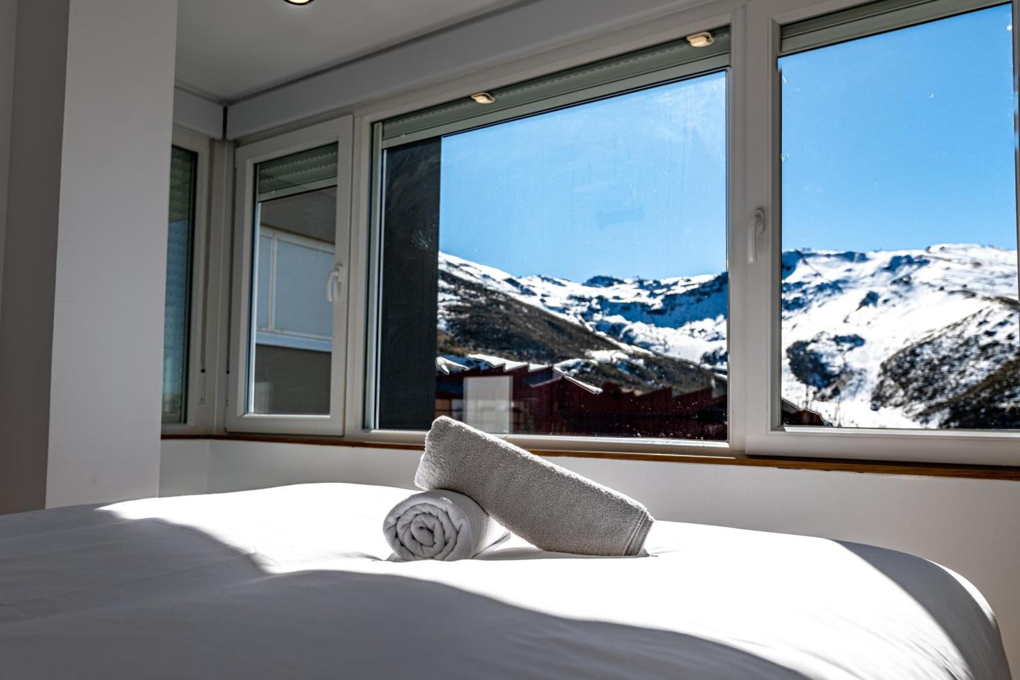 סיירה נבדה Luxury Refurnished Apartment With Private Parking Close To Ski Slopes מראה חיצוני תמונה